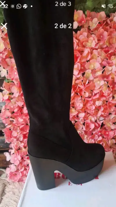 Botas negras de tacón alto para mujer - miniatura 1