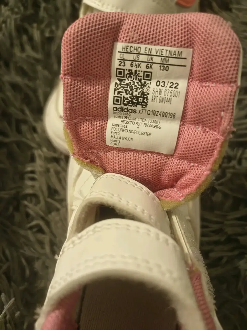 Zapatillas deportivas para niños Adidas blancas y rosadas - 2