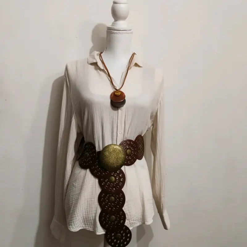 Blusa estampada de mujer en tonos vivos - 3