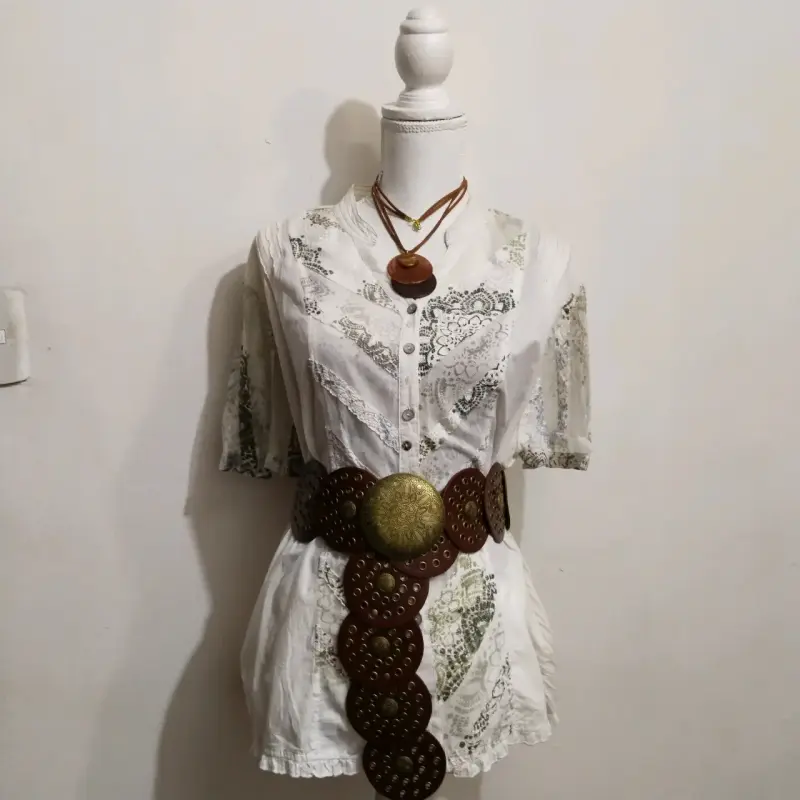 Blusa estampada de mujer en tonos vivos - 4