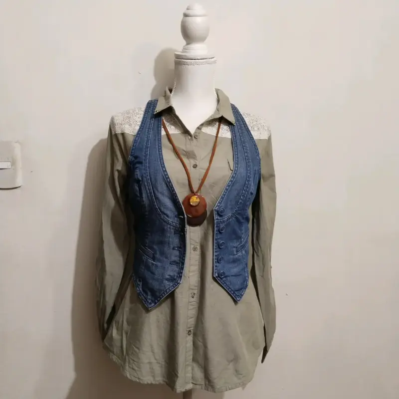 Blusa estampada de mujer en tonos vivos - 6