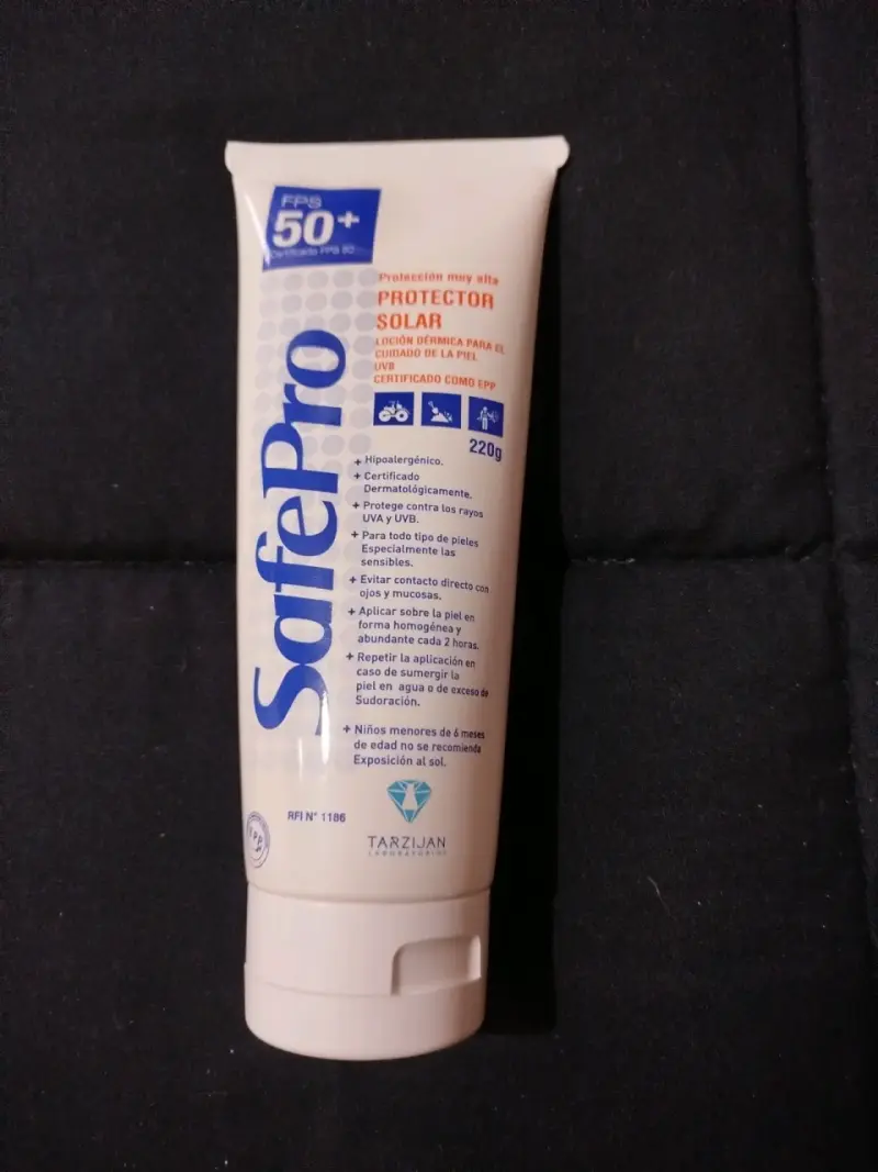 Protector solar SafePro SPF 50+ para piel sensible - 3