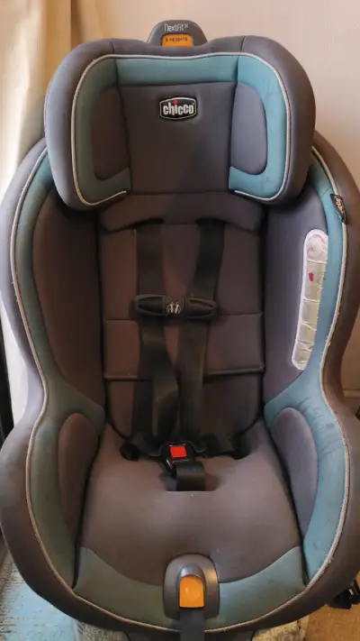Silla de Auto Convertible Chicco NextFit IX - miniatura 3
