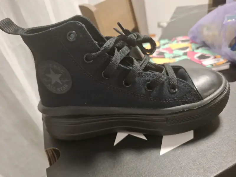 Zapatillas negras Converse All Star para niños - 1