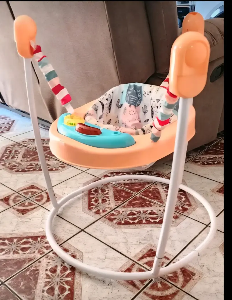 Saltador para bebé con diseño de búhos