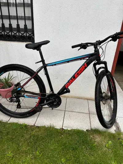 Bicicleta Raleigh Mojave 2.0 MTB Negra y Azul - miniatura 1