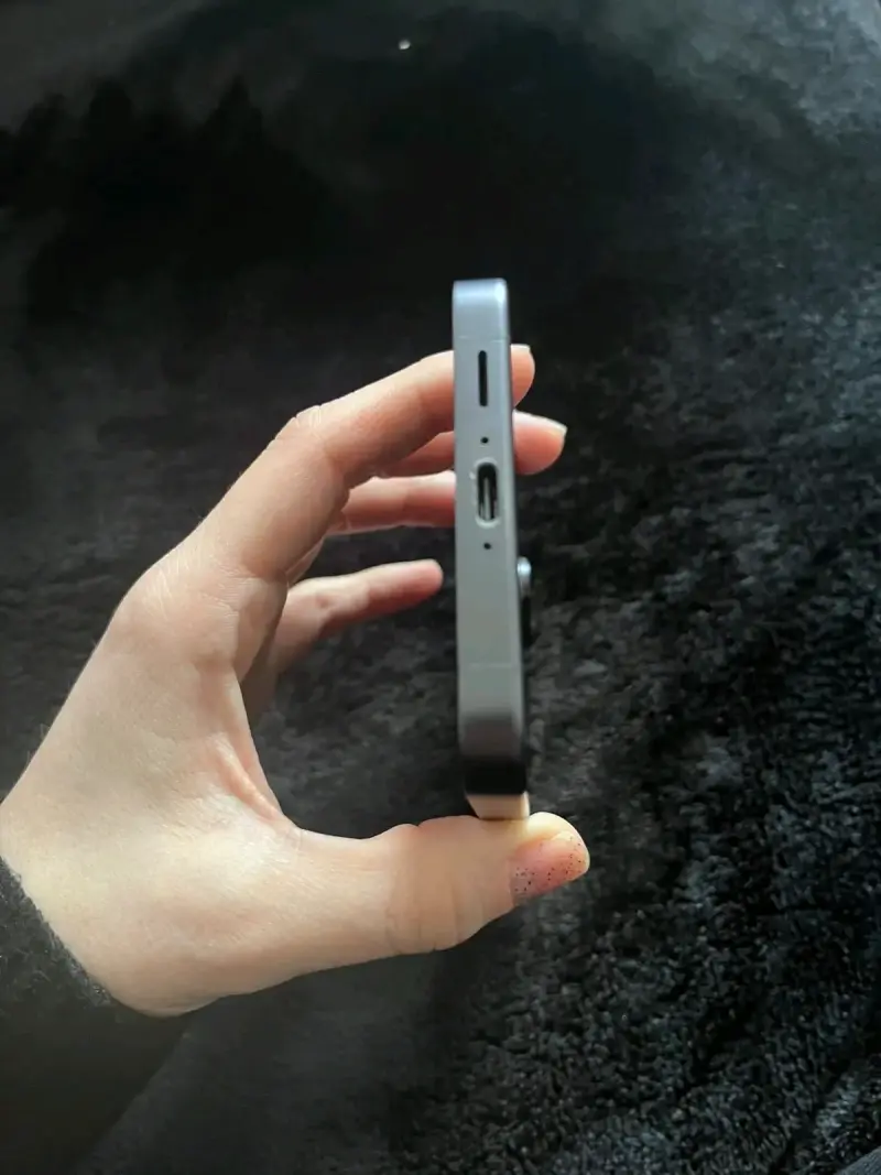 Samsung Galaxy S24 fe - 4