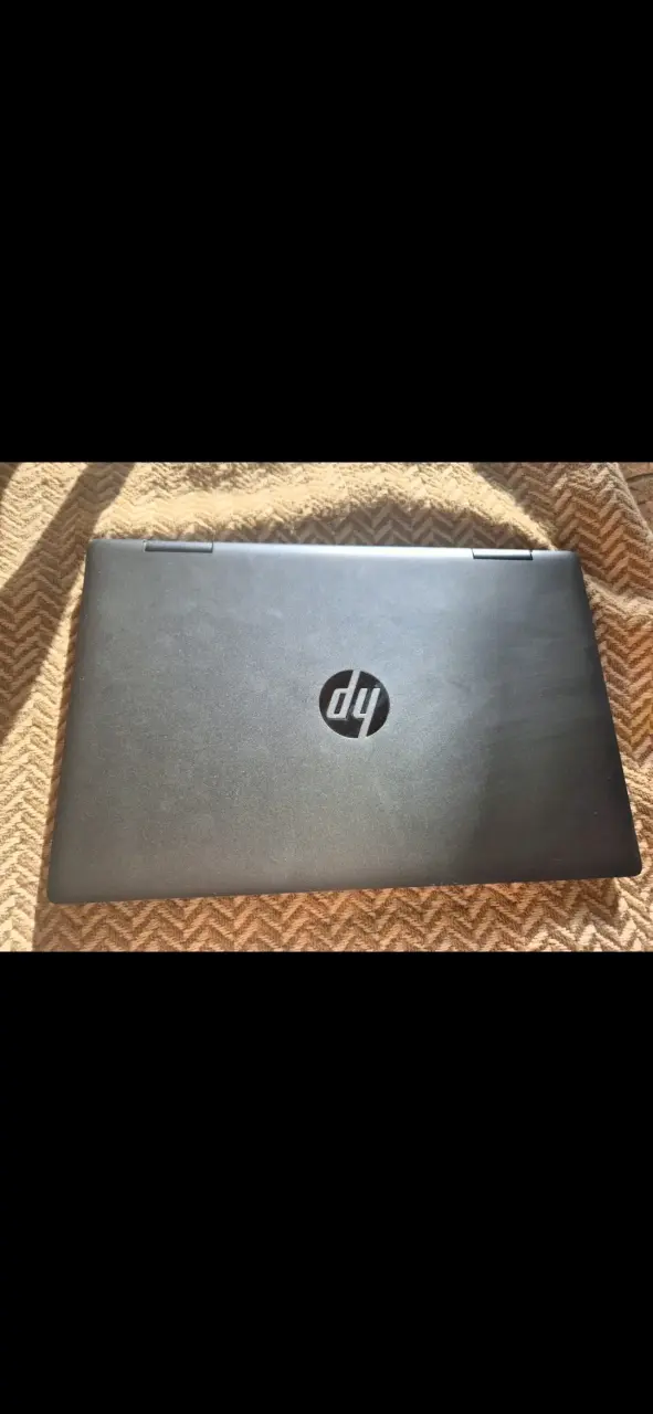 Laptop convertible con pantalla táctil y teclado retroiluminado - 5