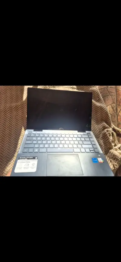 Laptop convertible con pantalla táctil y teclado retroiluminado - miniatura 6