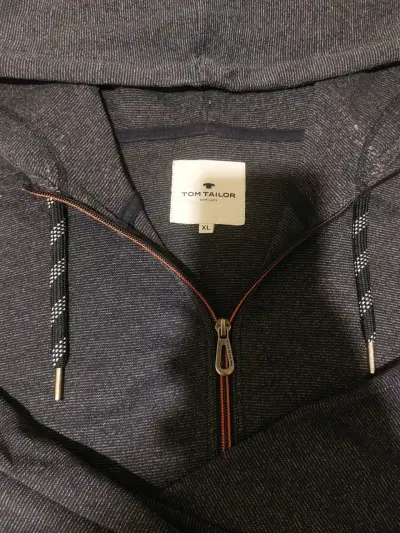 Polerón con capucha Tom Tailor gris oscuro XL - miniatura 1