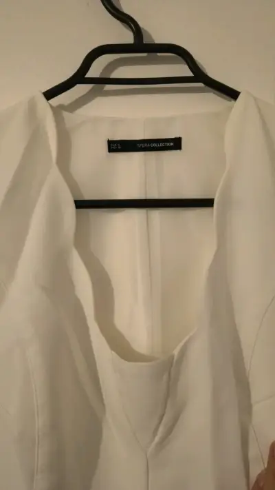 Vestido blanco con cinturón Sfera Collection - miniatura 3