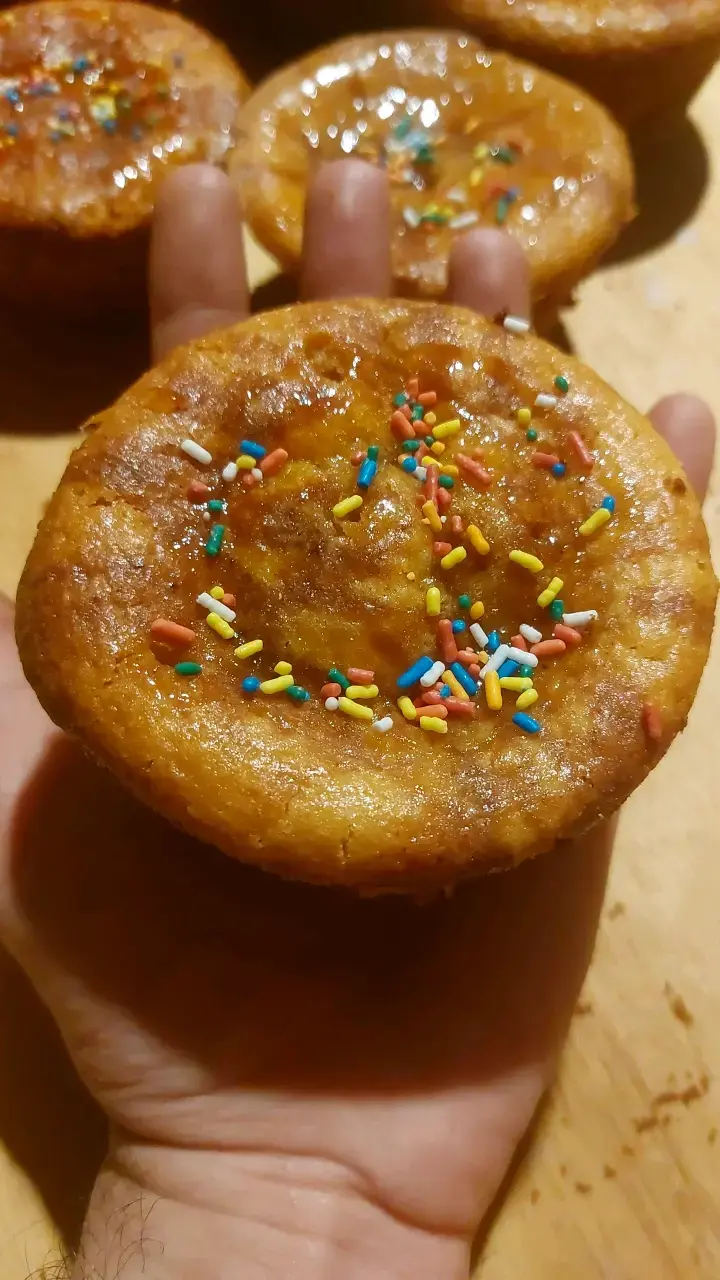 Deliciosos queques  caseros con mostacillas - 2