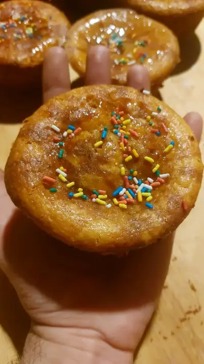 Deliciosos queques  caseros con mostacillas - miniatura 2