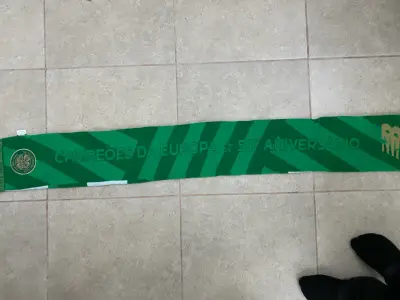 Bufanda verde Celtic FC edición especial - miniatura 3