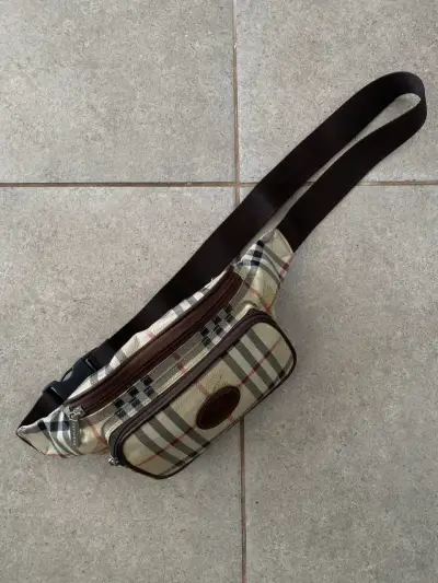 Riñonera Burberry con diseño clásico - miniatura 2