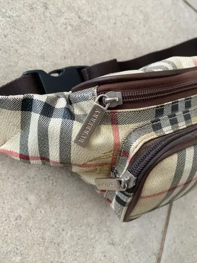 Riñonera Burberry con diseño clásico - miniatura 4