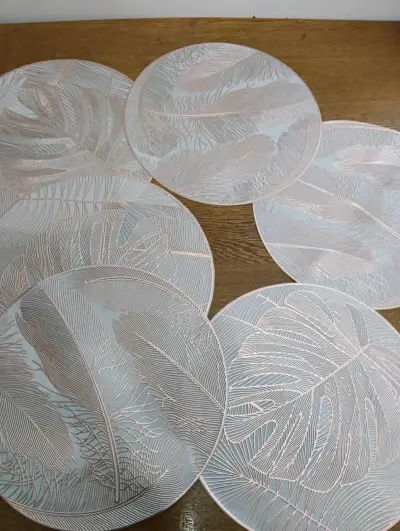 Individuales Decorativos con Diseño de Hojas - miniatura 3