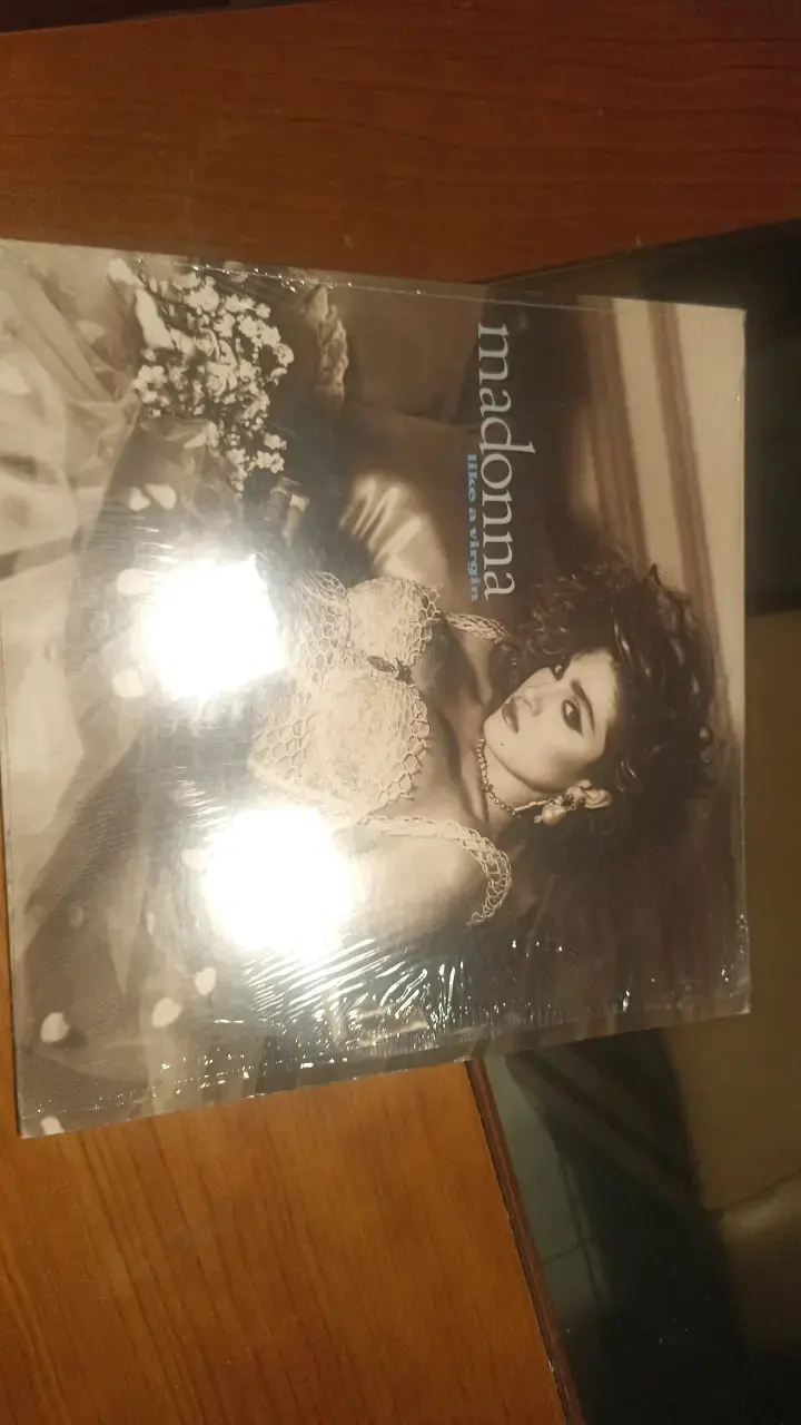 Vinilo Like a Virgin de Madonna en buen estado - 1