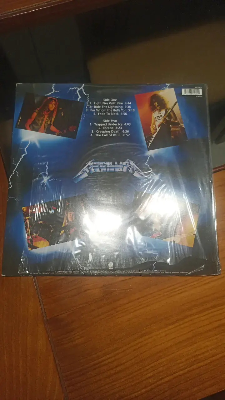 Vinilo Metallica Ride The Lightning en buen estado - 2