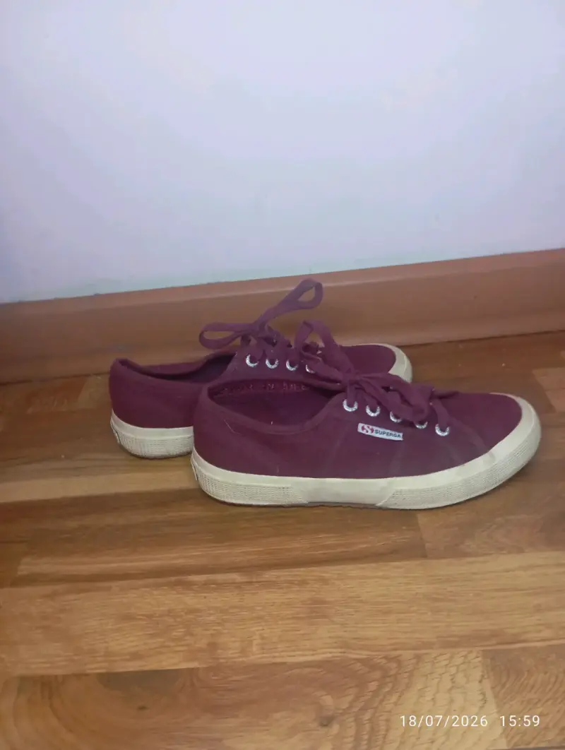 Zapatillas casuales burdeos Superga talla 37
