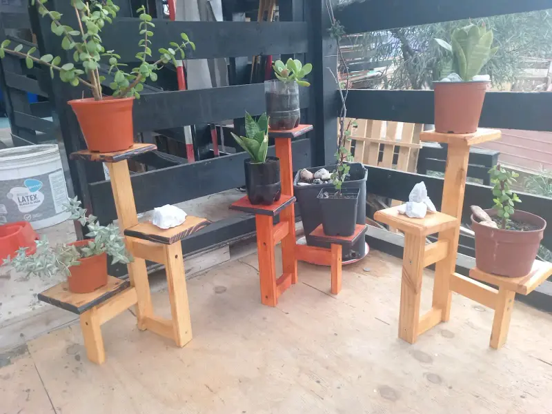 Soportes de madera para macetas decorativas - 1