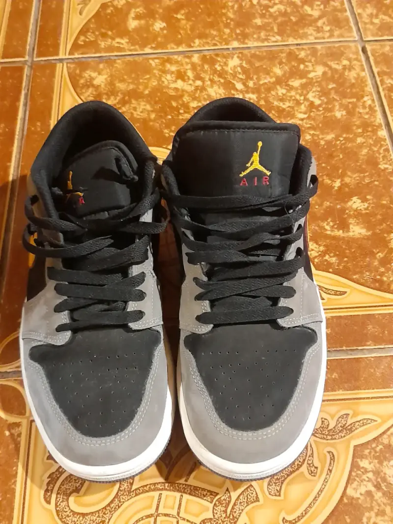 Zapatillas deportivas Air Jordan negras y grises - 1