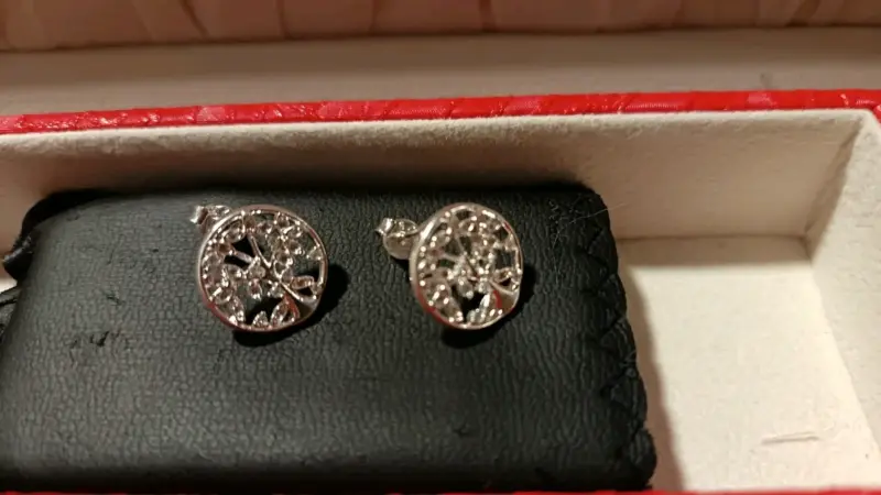 Set de aros de plata con diseño floral - 1