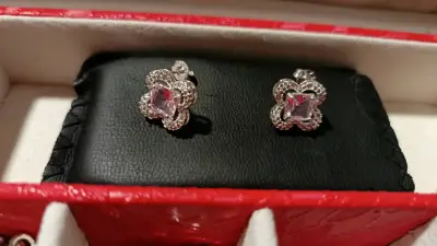 Set de aros de plata con diseño floral - miniatura 6