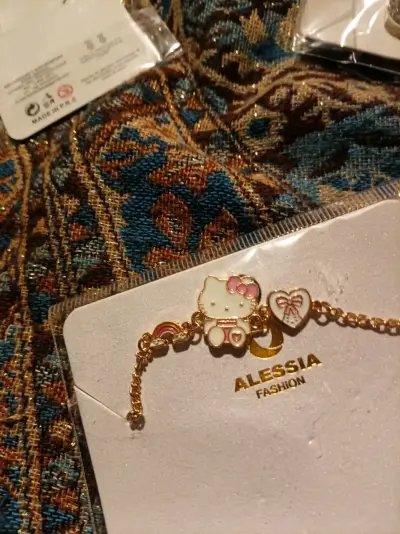 Set de joyería Alessia Fashion con aros y pulsera - miniatura 2