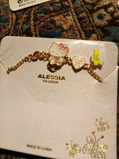 Set de joyería Alessia Fashion con aros y pulsera - miniatura 5