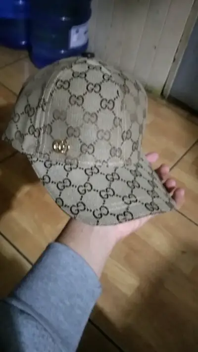 Gorra Gucci beige con logo GG - miniatura 1