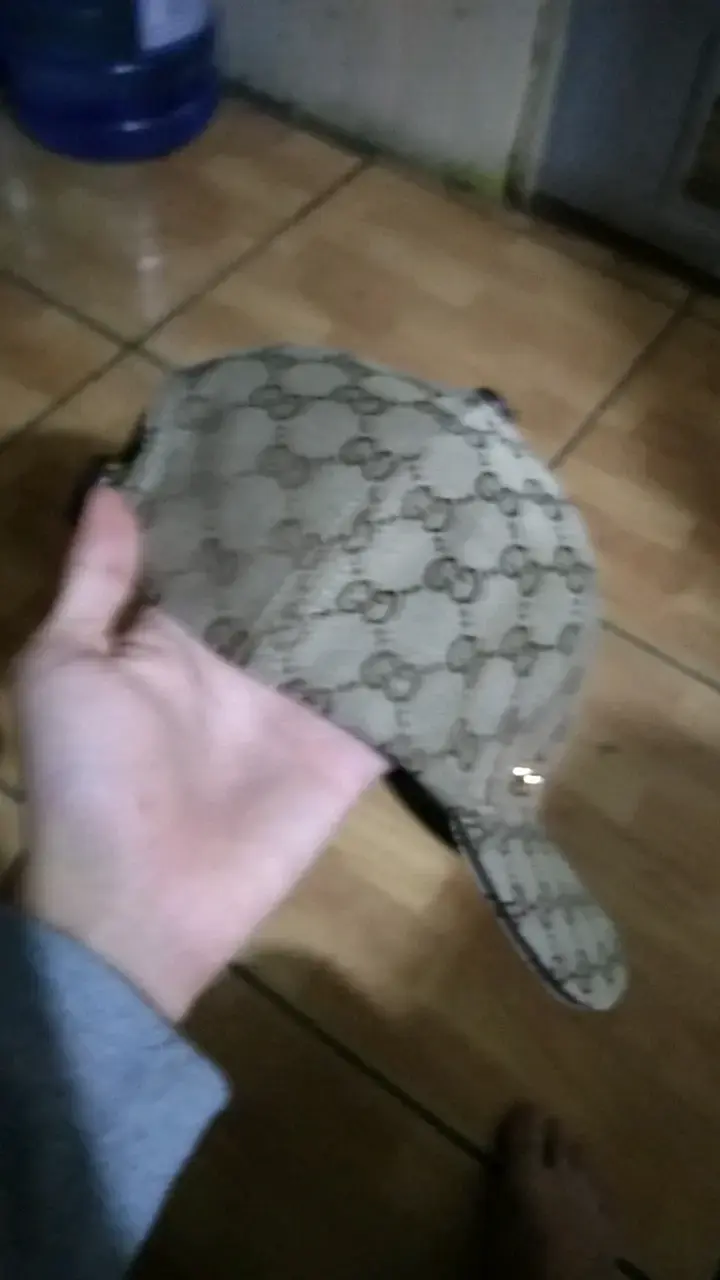Gorra Gucci beige con logo GG - 2