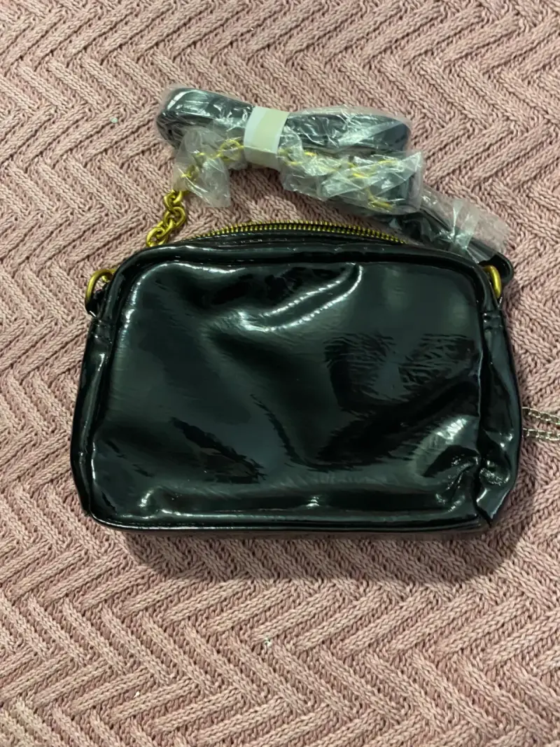 Cartera de charol con cadena, Lounge - 2