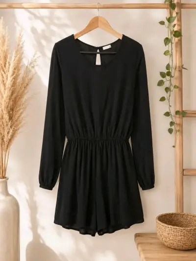 Enterito corto negro elegante para mujer - miniatura 2