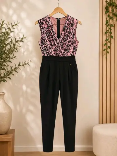 Elegante enterito de mujer con estampado floral - miniatura 2