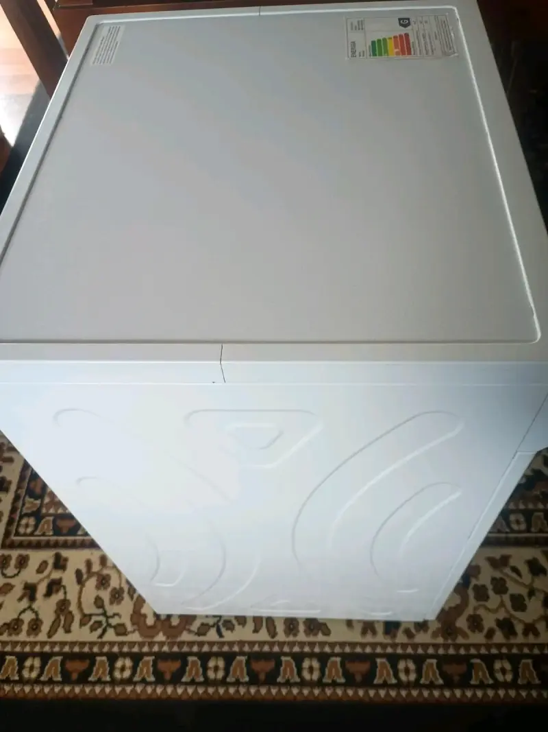 Secadora de Ropa Midea 9kg en Buen Estado - 1