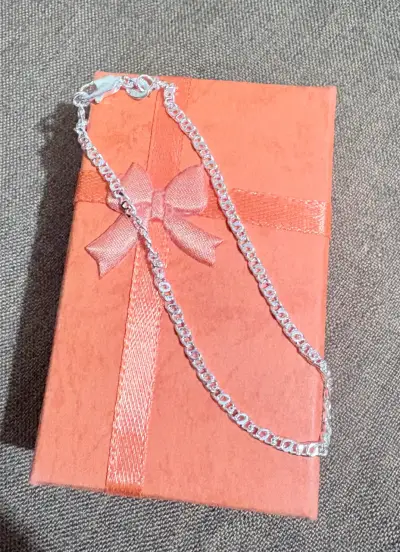 Set de Collares y Pulseras de Plata con Caja de Regalo - miniatura 2