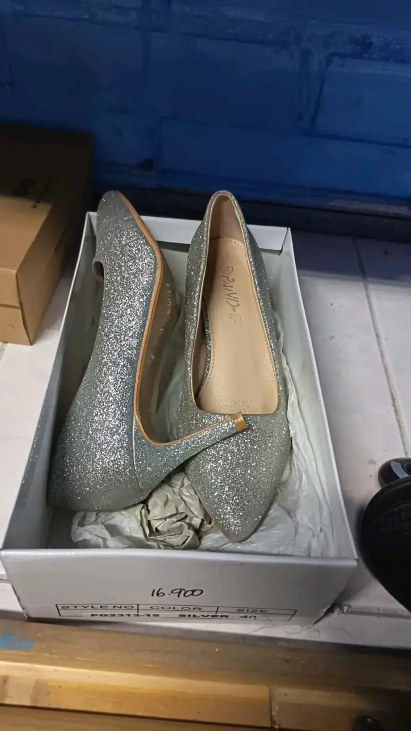 Zapatos de Tacón Plateados Brillantes para Mujer