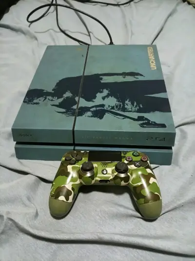 Consola PS4 Edición Uncharted con Control Camuflado - miniatura 1
