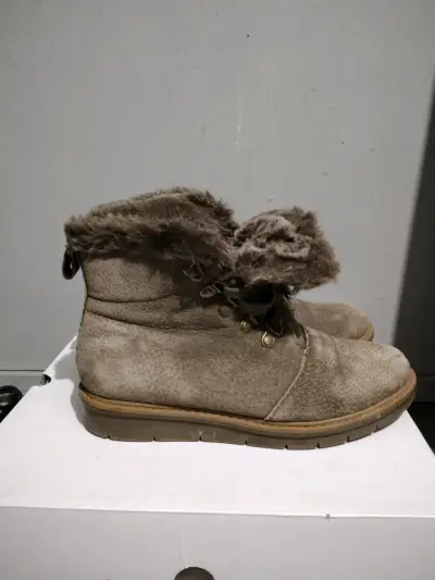 Botas de invierno con forro de piel sintética - miniatura 2