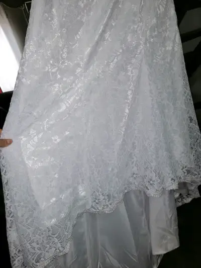 Vestido de novia blanco encaje elegante - miniatura 1
