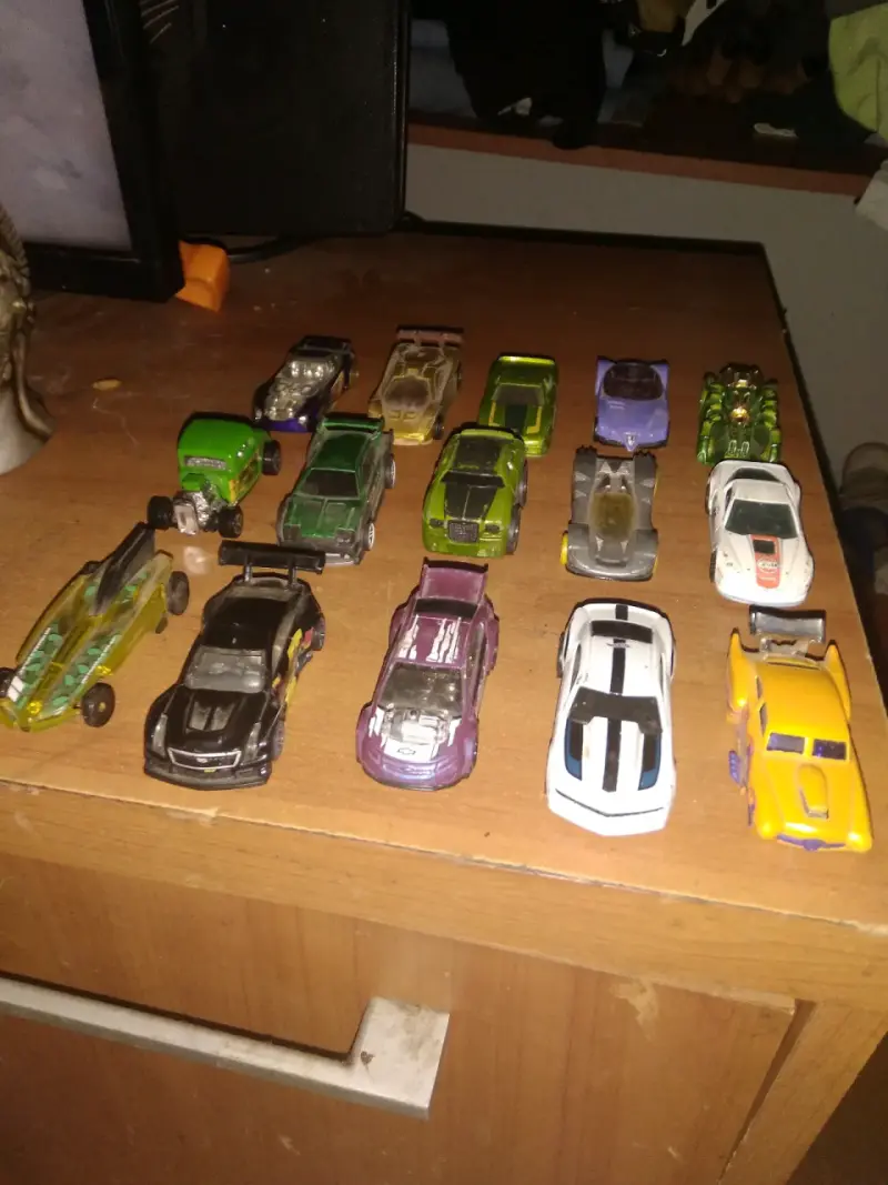 Lote de 52 autos Hot Wheels - 3