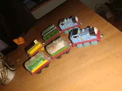 Lote Set de trenes de juguete Thomas y amigos - miniatura 2