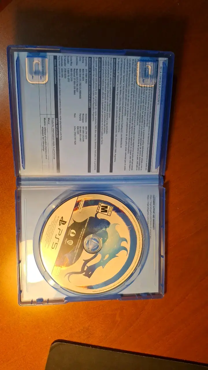 Juego PS5 Mortal Kombat 1 en buen estado - 2