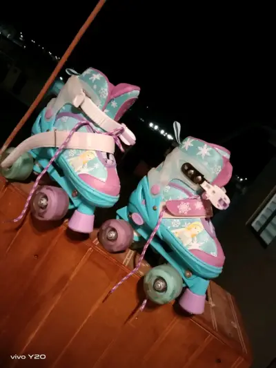 Patines de cuatro ruedas para niños Frozen - miniatura 1