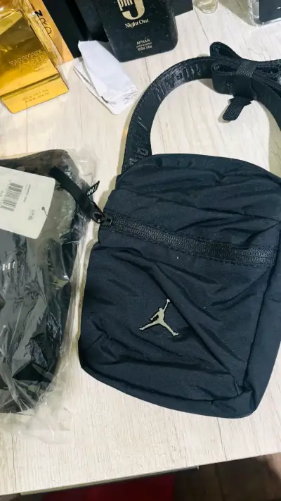 🔥 Bolso Jordan Crossbody Original – Negro | Nuevo - miniatura 1