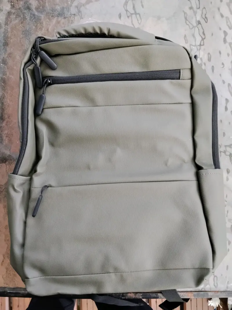 Mochila verde impermeable - 1