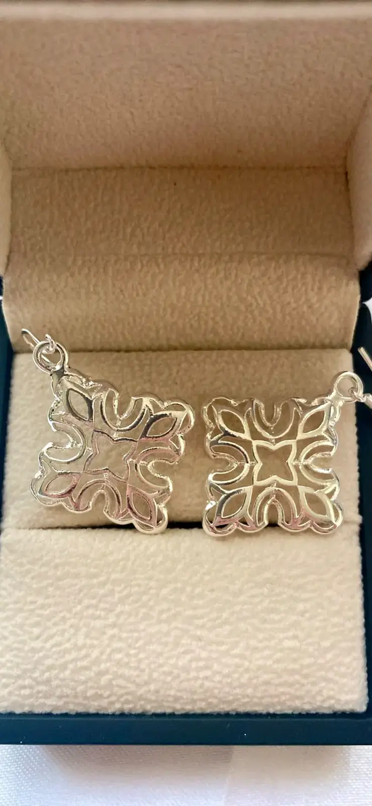 Aros colgantes de plata diseño floral - 2
