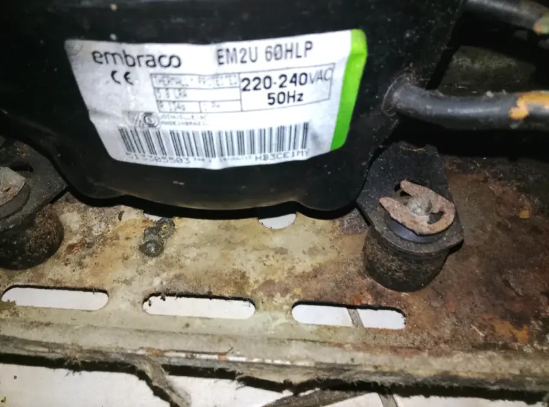 Compresor Embraco EM2U 60HLP 220V
