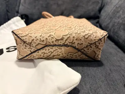 Bolso de mano Tous beige con diseño floral - miniatura 4